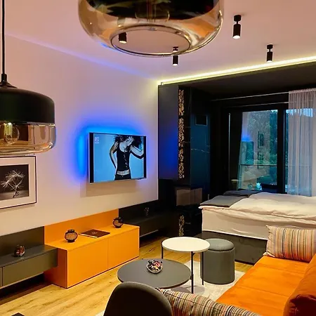 Na Stazi-Luxury Mountain- On The Ski Slope-Free Parking,Tuzlaks Apartment Bjelasnica Exterior photo